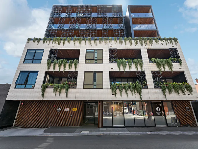 Luxury, space & security in the heart of Auburn Village