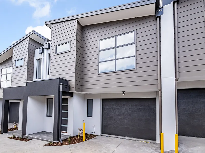 Perfect Townhouse in Central Cranbourne