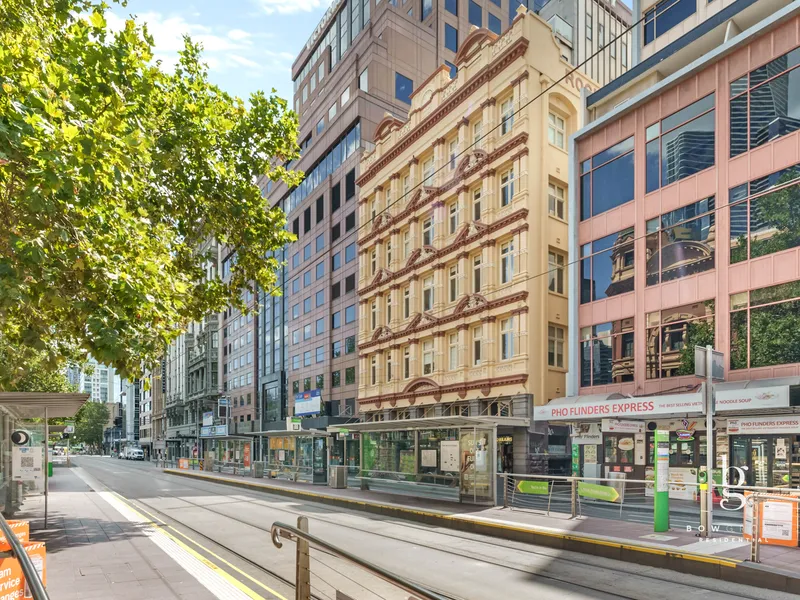 HERITAGE CHARM IN THE HISTORIC ROCKE TOMPSITT BUILDING