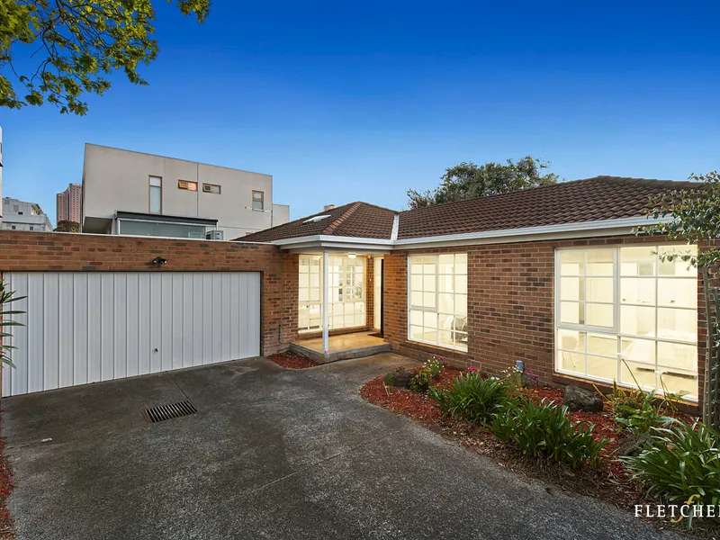 Expertly renovated single-level jewel