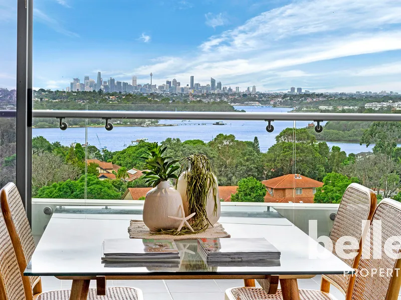 Corner Block | Panoramic City & Water Views