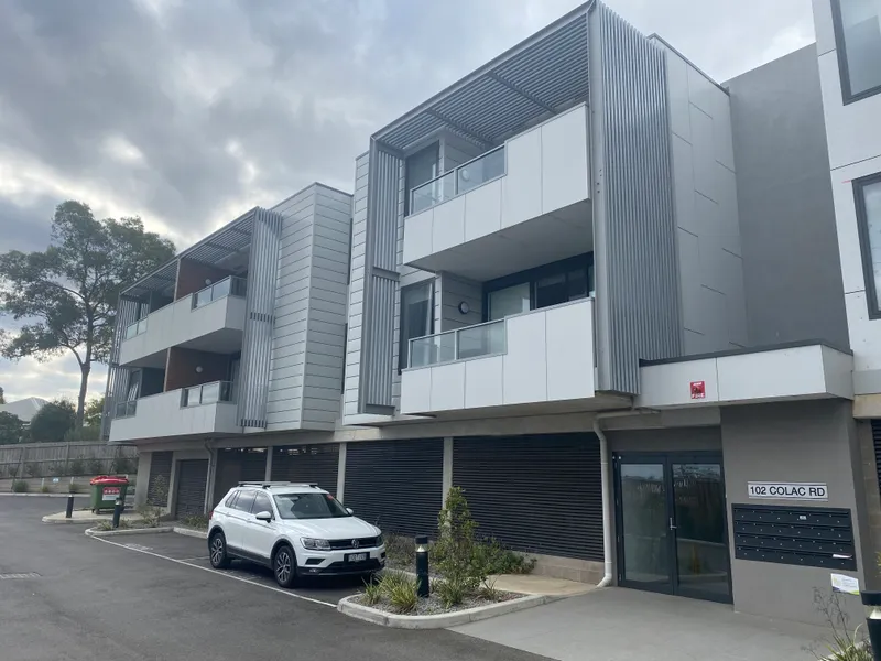 MODERN TWO BEDROOM APARTMENT