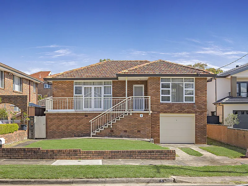 A great Russell Lea opportunity of light, style and potential