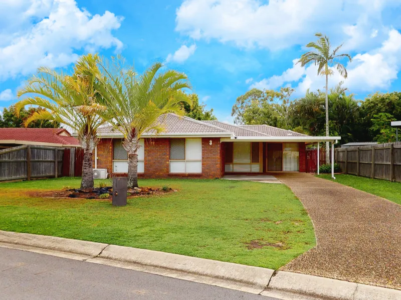 Highly sought after four bedroom Calamvale family home