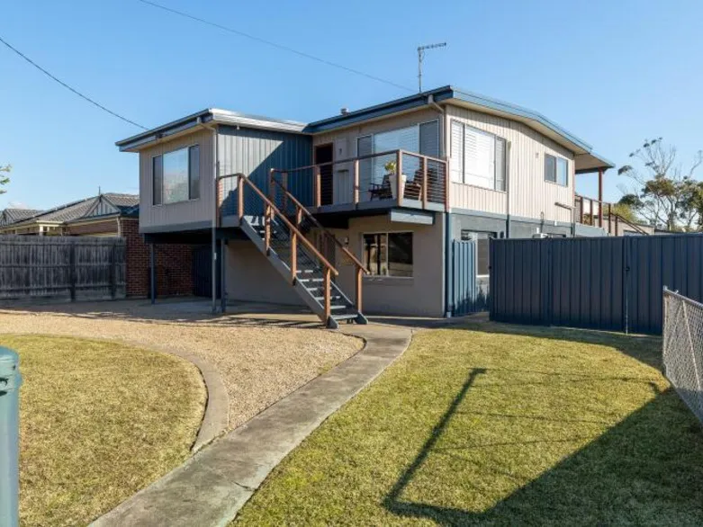 Downstairs 2 Bedroom Apartment