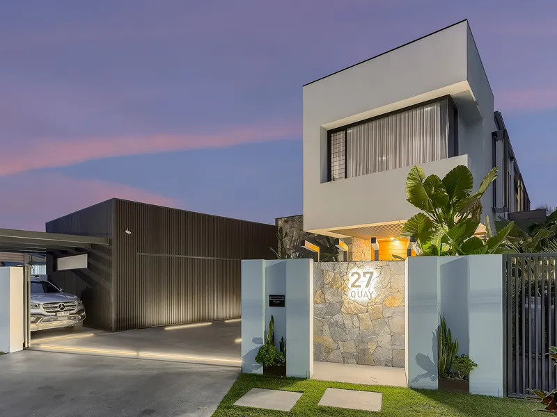 Resort Style Opulence in an Iconic Position