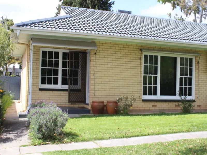 Stylish, fully renovated two-bedroom unit in popular locale.