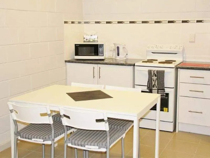 FULLY FURNISHED AND SELF CONTAINED UNIT!