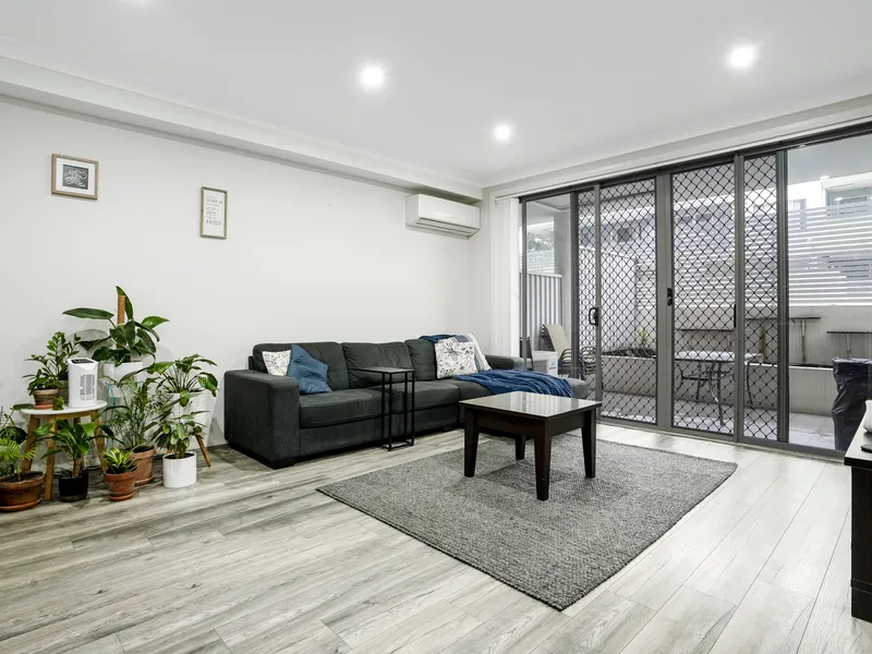 GREAT INVESTMENT OR FIRST HOME OPPORTUNITY!