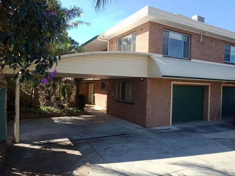 BALGOWNIE 3 bed easterly views house with