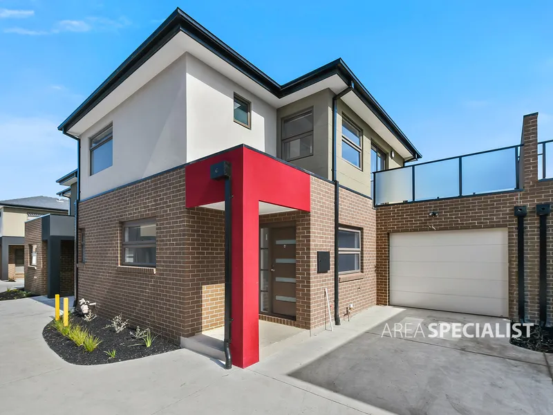 listedAS - Townhouse in Springvale South!