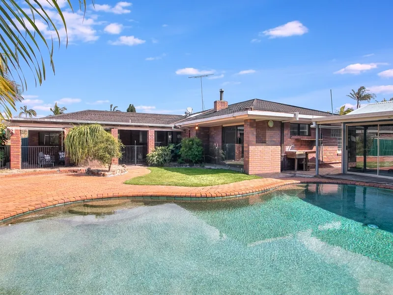 Great family home backing on to reserve in quiet cul-de-sac