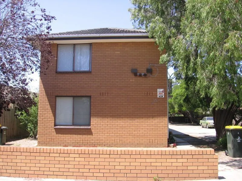 LOW MAINTENANCE TWO BEDROOM FLAT RENOVATED!