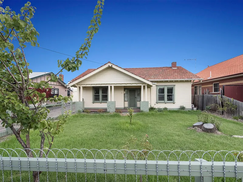 Spacious and Comfortable Living at 21 Mitchell Street, Maribyrnong