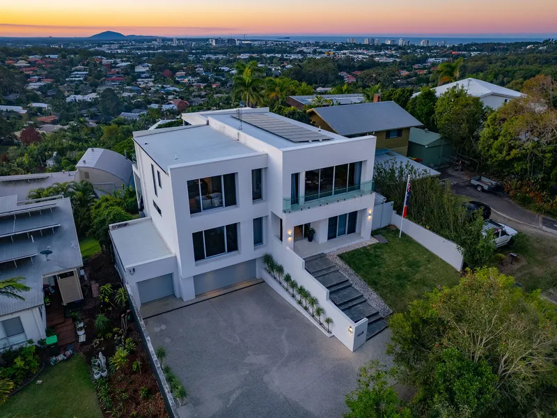 Mesmerizing Ocean & Mountain Views - Fully Furnished