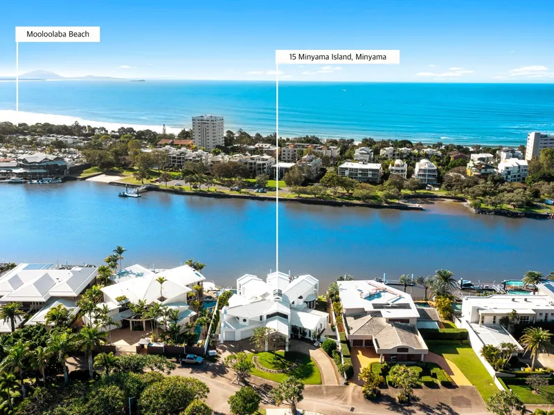 NORTH FACING MINYAMA ISLAND - A PRESTIGIOUS AND STUNNING EXECUTIVE HOME!