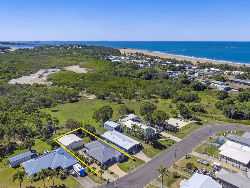 FAMILY HOME, POOL & 12X12 SHED, WHAT MORE COULD YOU NEED?