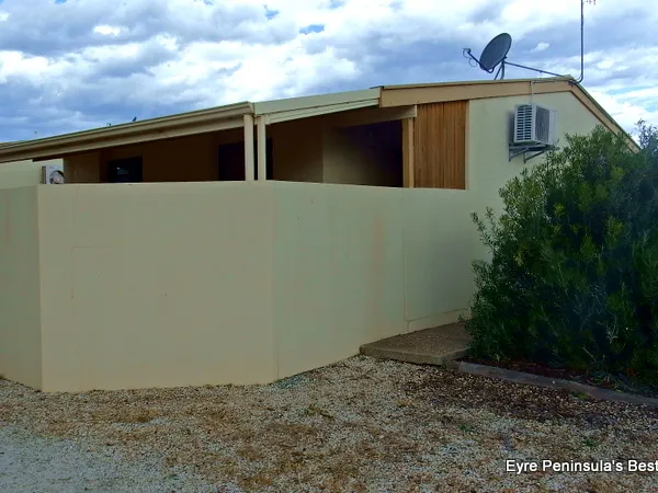 Private Court Yard Unit