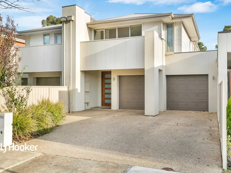 CONTEMPORARY FAMILY TOWNHOUSE LIVING