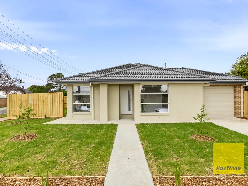 Freshly Built Stylish Townhouse