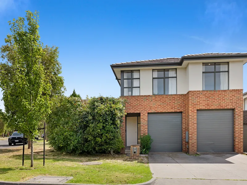 Exceptionally Presented Home at Waverley Park Estate