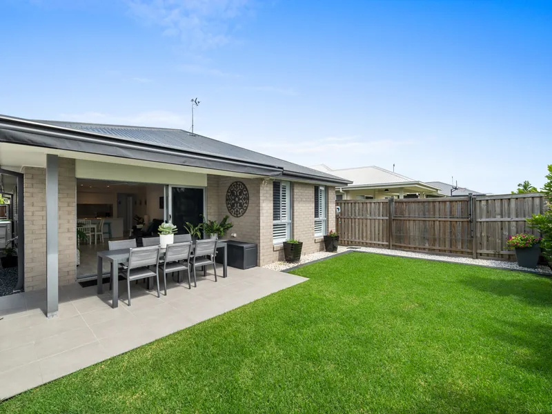 Immaculate, Homely and Convenient