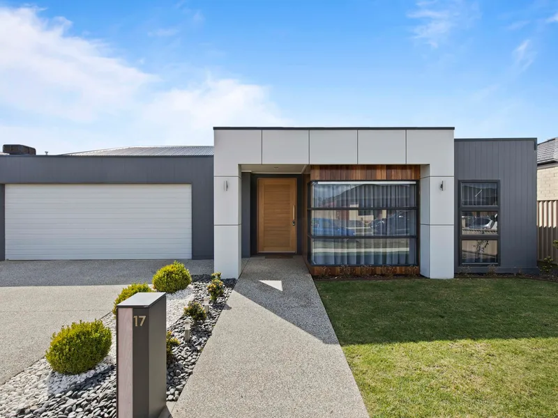 Spacious Alfredton Family Home