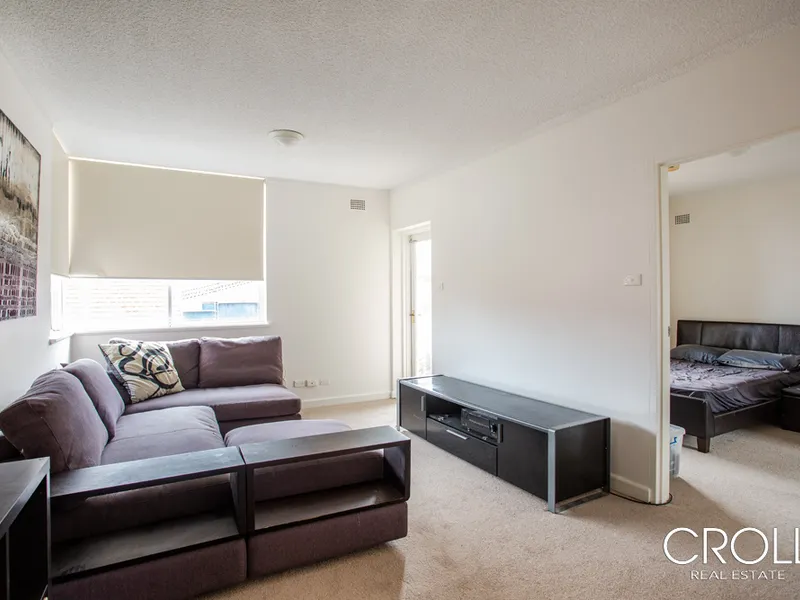 Fantastic One bedroom Security Apartment in Neutral Bay