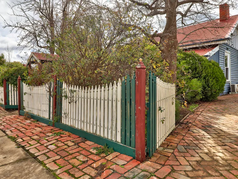 Charming two bedroom cottage