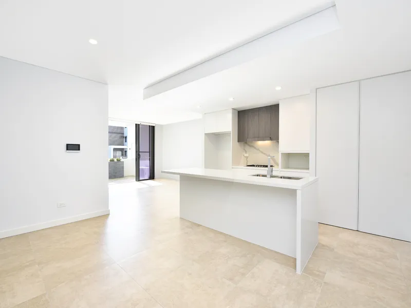 BRAND NEW - AMAZING APARTMENT