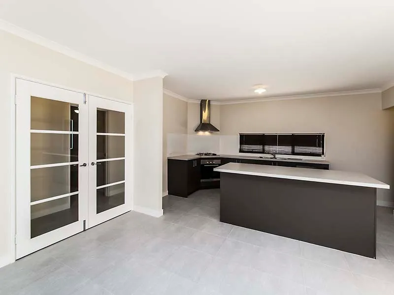 MODERN ECO DESIGNED 3 X 2  8 STAR ENERGY RATED SPACIOUS HOME BUILT FOR COMFORT.