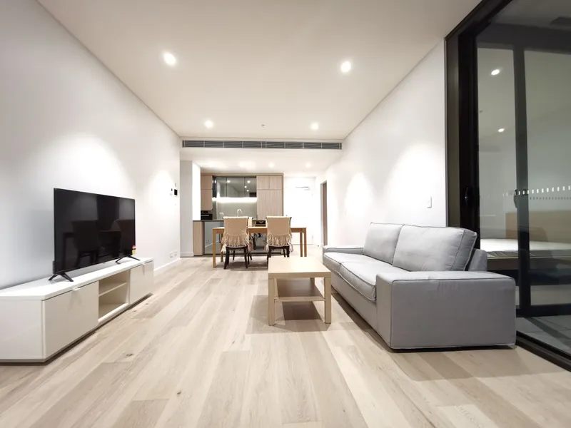 Unfurnished Near New Condition