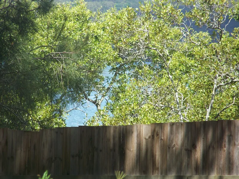 WEEKENDER OR SEACHANGE