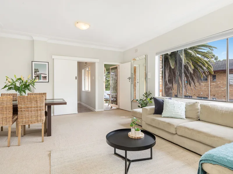 MODERNIZED & CONVENIENT APARTMENT