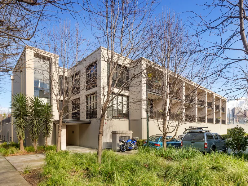 MODERN CENTRAL SECURE LIVING