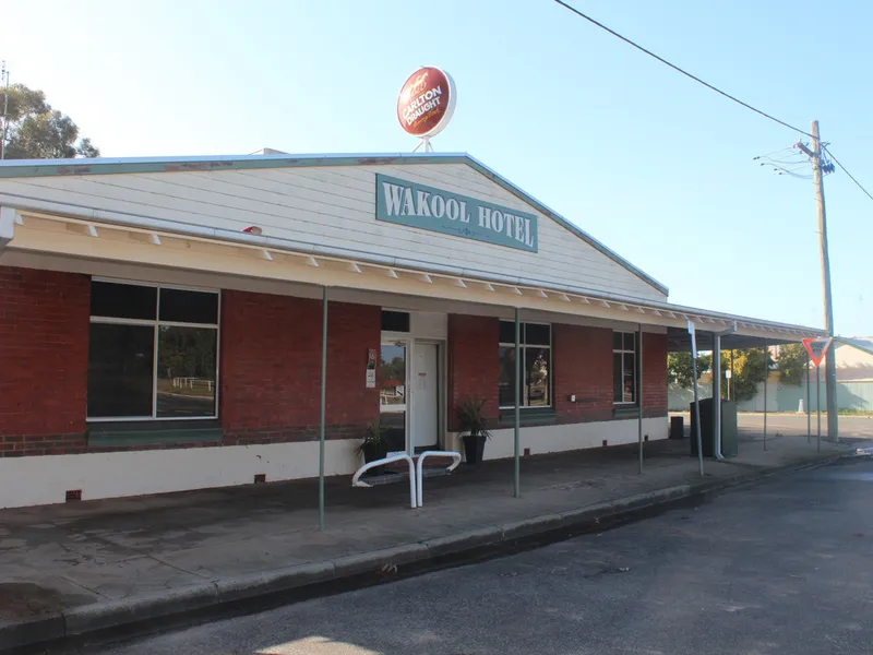 Wakool Hotel with Residence & Accomodation