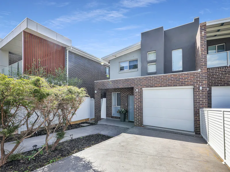 Huge 5 Bedroom on 455sqm