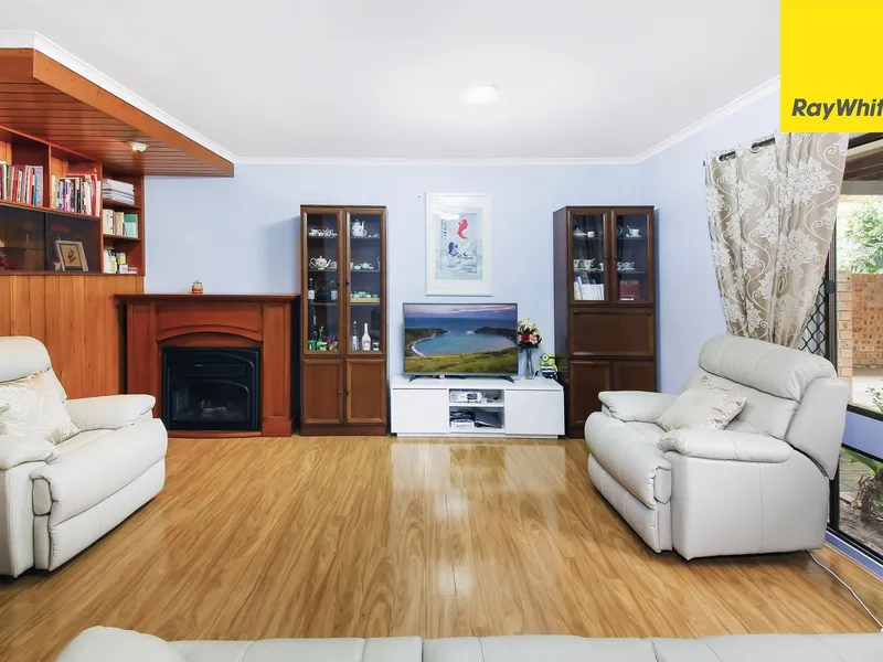 Spacious Townhouse in Handy Location