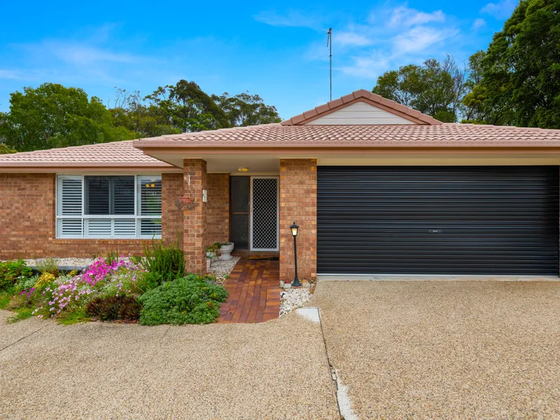 Spacious Three-Bedroom Unit In A Peaceful Complex