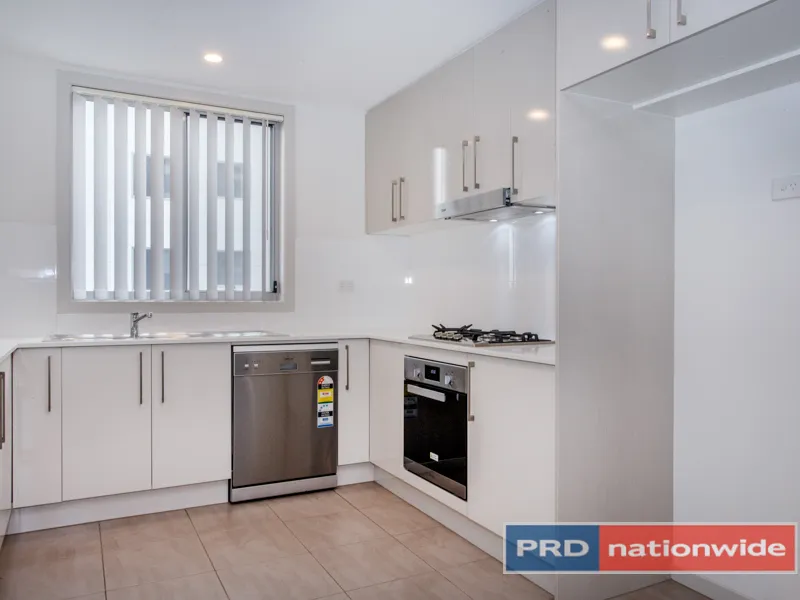 Modern Apartment With Mountain View