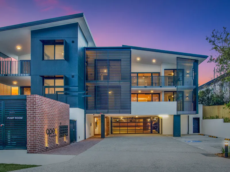 Stylish, Contemporary Apartment Perfectly Located for Enjoying Vibrant City Fringe Living!