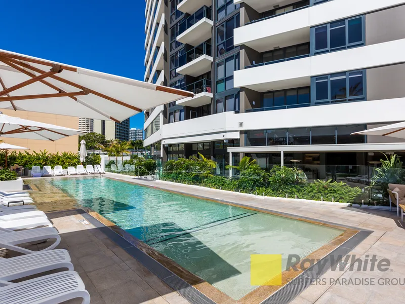 NEAR NEW 2 BEDROOM APARTMENT IN THE POPULAR BUDDS BEACH PRECINCT