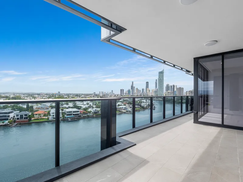 Luxurious As-New 3 bedroom Waterfront apartment