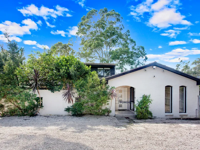 Spacious Family Home in Convenient Location 