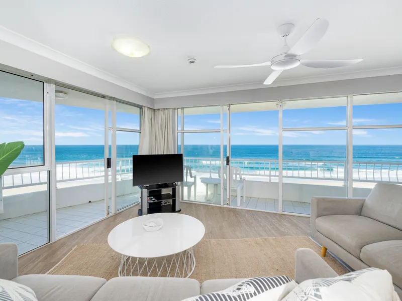 Expansive Pacific Ocean Views