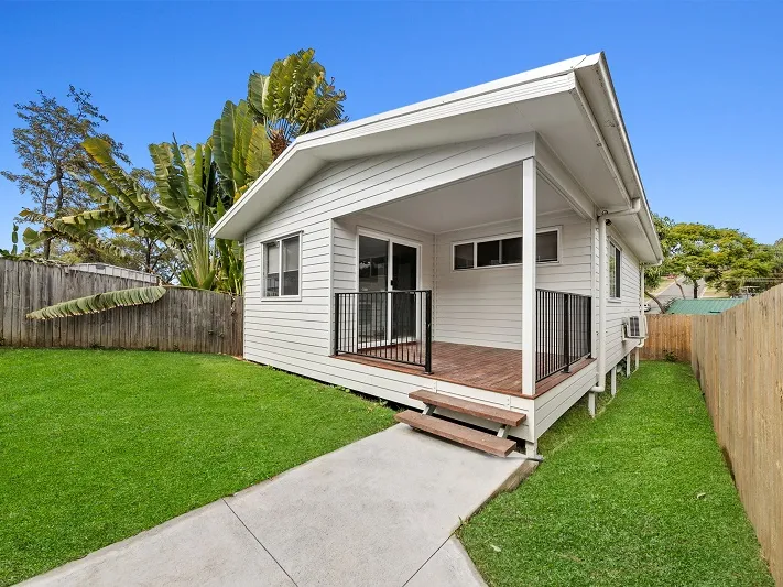 Fabulous & Brand New Home in Edens Landing!!!