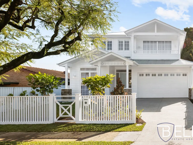 Brand New Ultimate Family Entertainer In The Ideal Location!