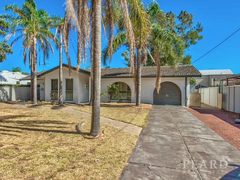 RARE SUBDIVIDABLE 1014M2 BLOCK-200M FROM THE BEACH