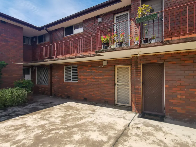 First Floor Sunlit Unit For Lease