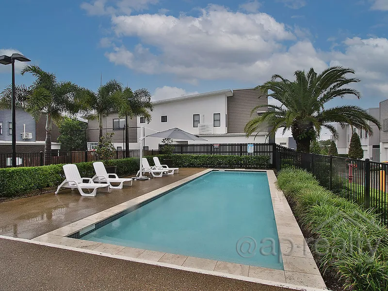 STUNNING PROPERTY- PERFECT FOR INVESTOR OR HOME OWNERS